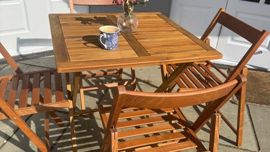 ACACIA WOOD FOLDING CHAIR