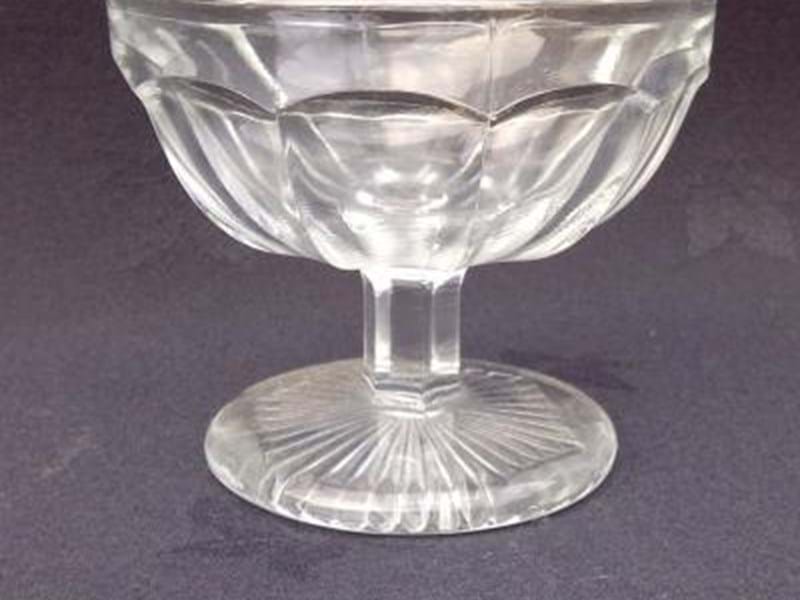 GLASS COUPE