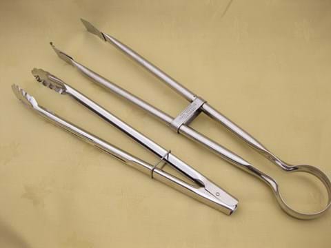 BARBEQUE TONGS image