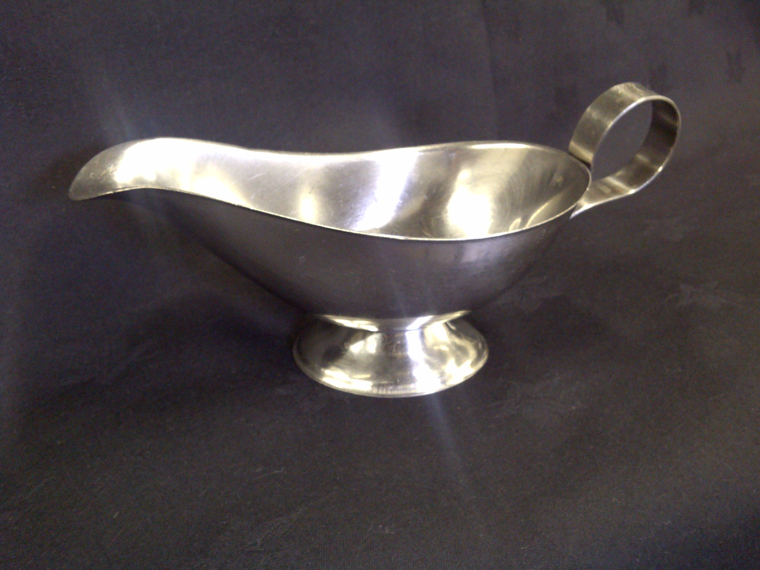 STAINLESS STEEL SAUCE BOAT image